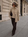 Pullover mit Schal